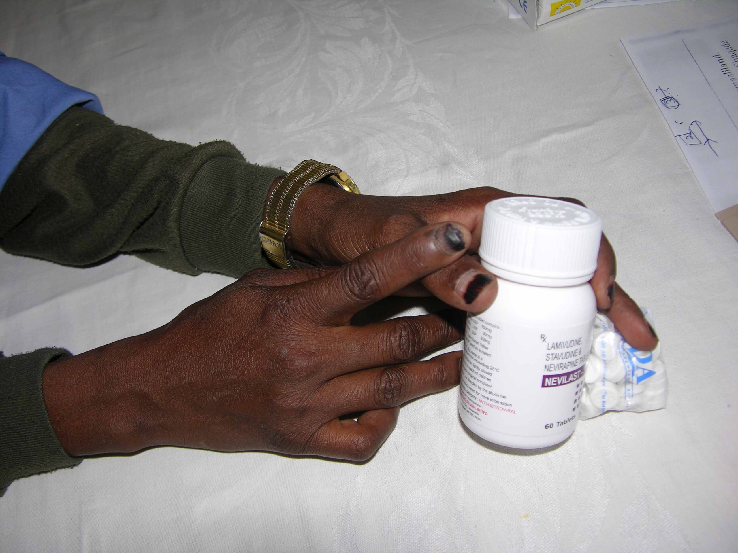 Kenya sees drop in HIV prevalence